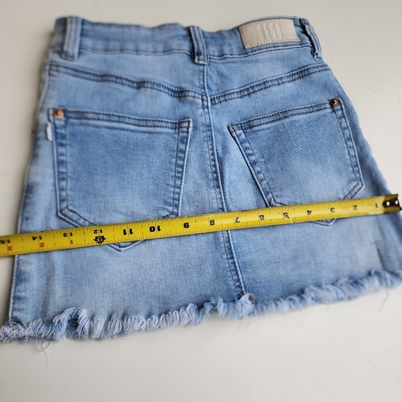 Desu Girls Light Blue Jens Denim Skirt Raw Hem W.22 Stretch Size 6 - Picture 8 of 11